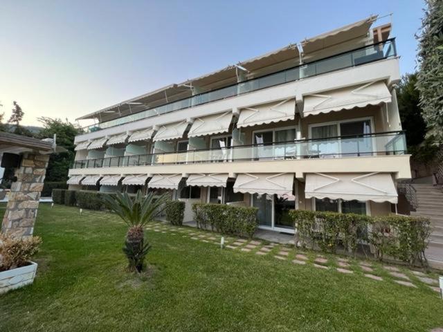 Porto Palio Beach Hotel Palaiontsiflikion Bilik gambar