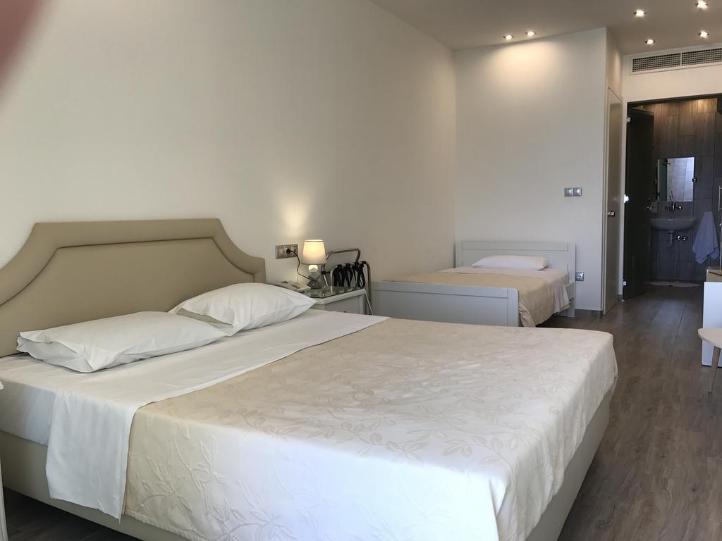Porto Palio Beach Hotel Palaiontsiflikion Luaran gambar